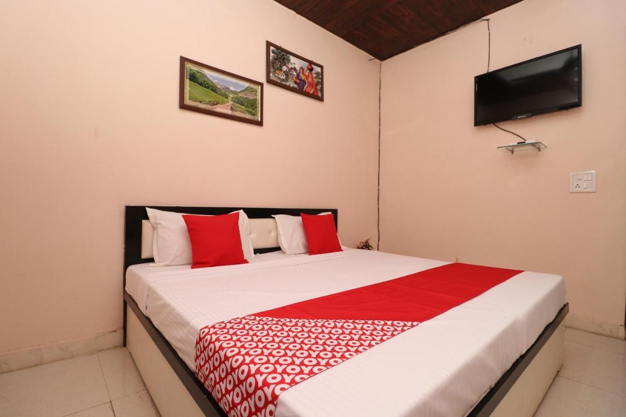 Oyo 28338 New Life Hotel Banur Buitenkant foto
