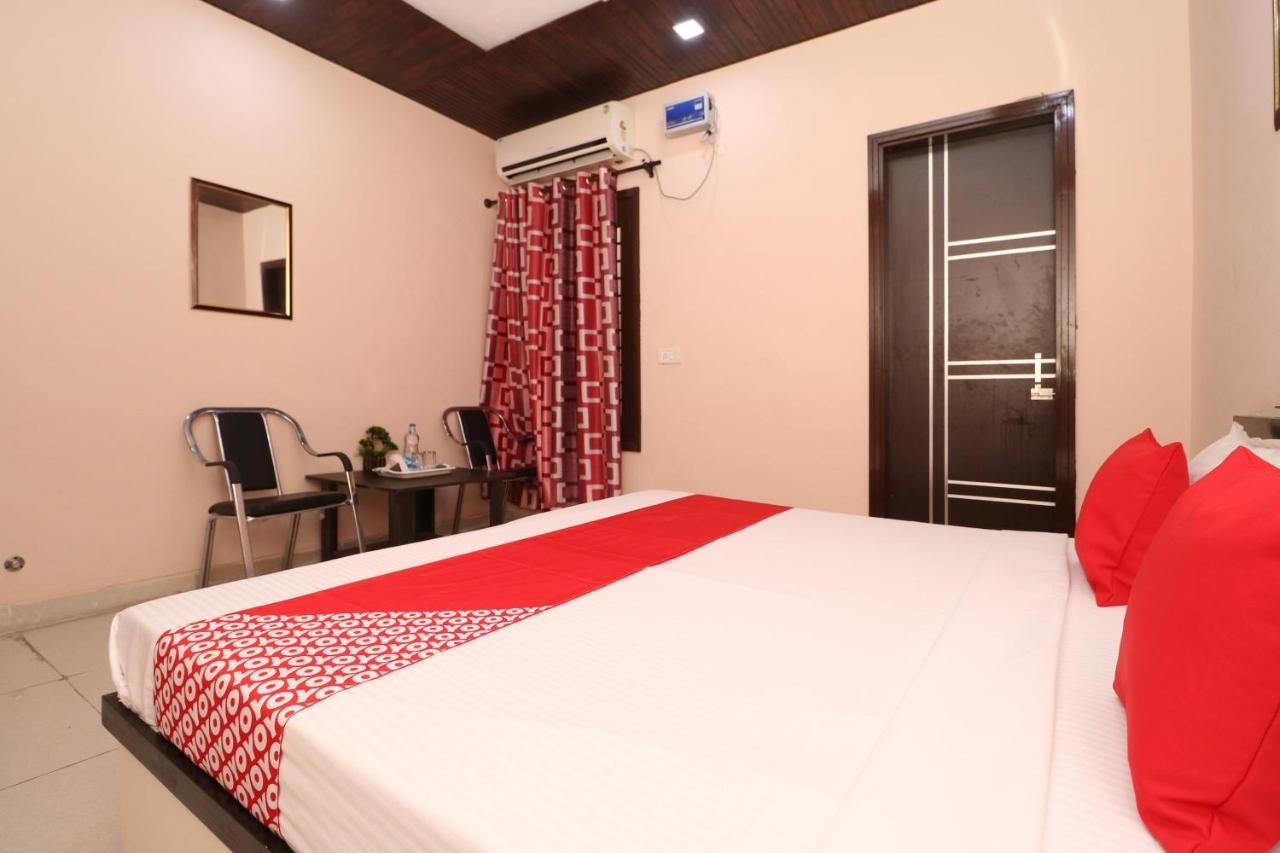 Oyo 28338 New Life Hotel Banur Buitenkant foto